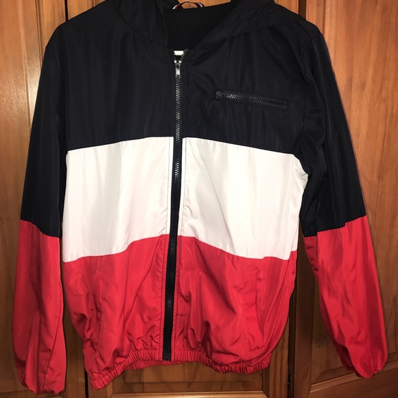 Brandy Melville zip up jacket - Picture 4 of 4